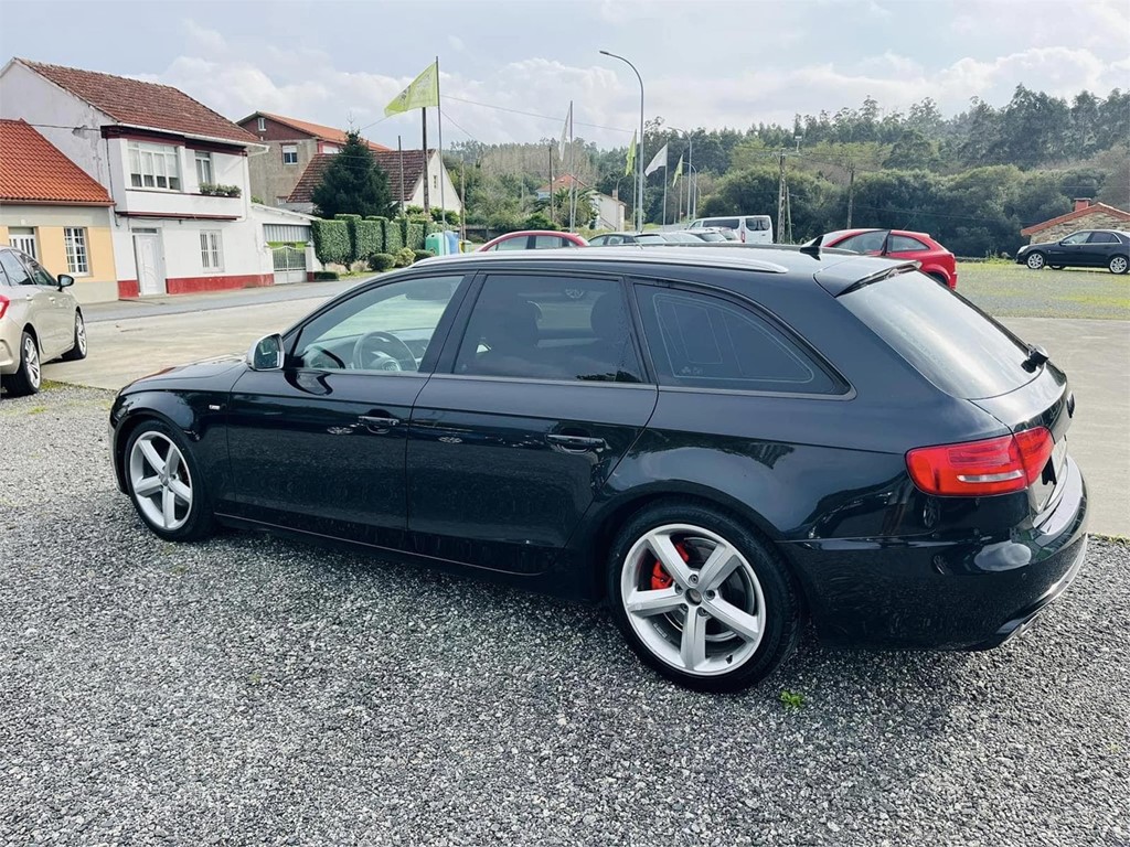 Foto 4 AUDI A4 AVANT S-LINE 2.0 TDI 143CV 6V